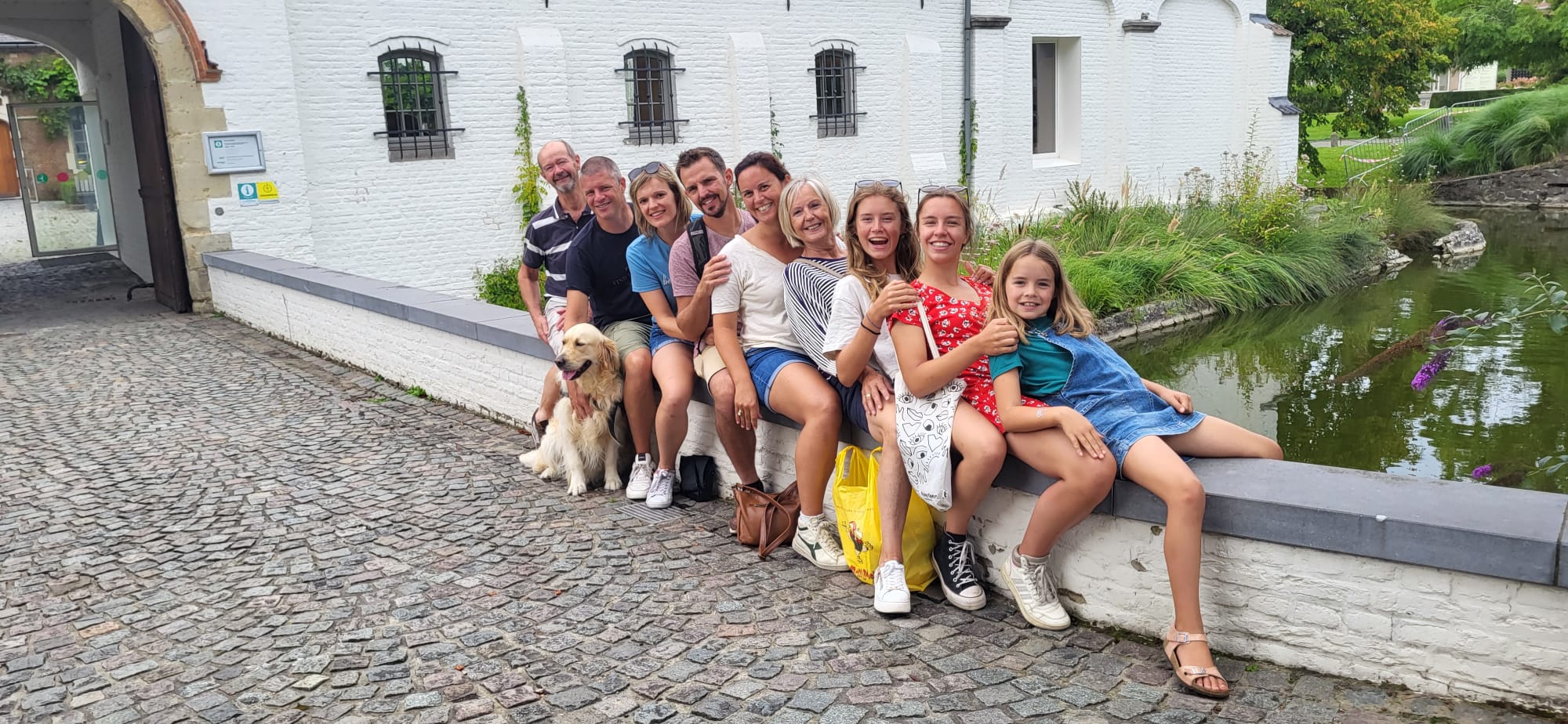 Discover Ronse playfully