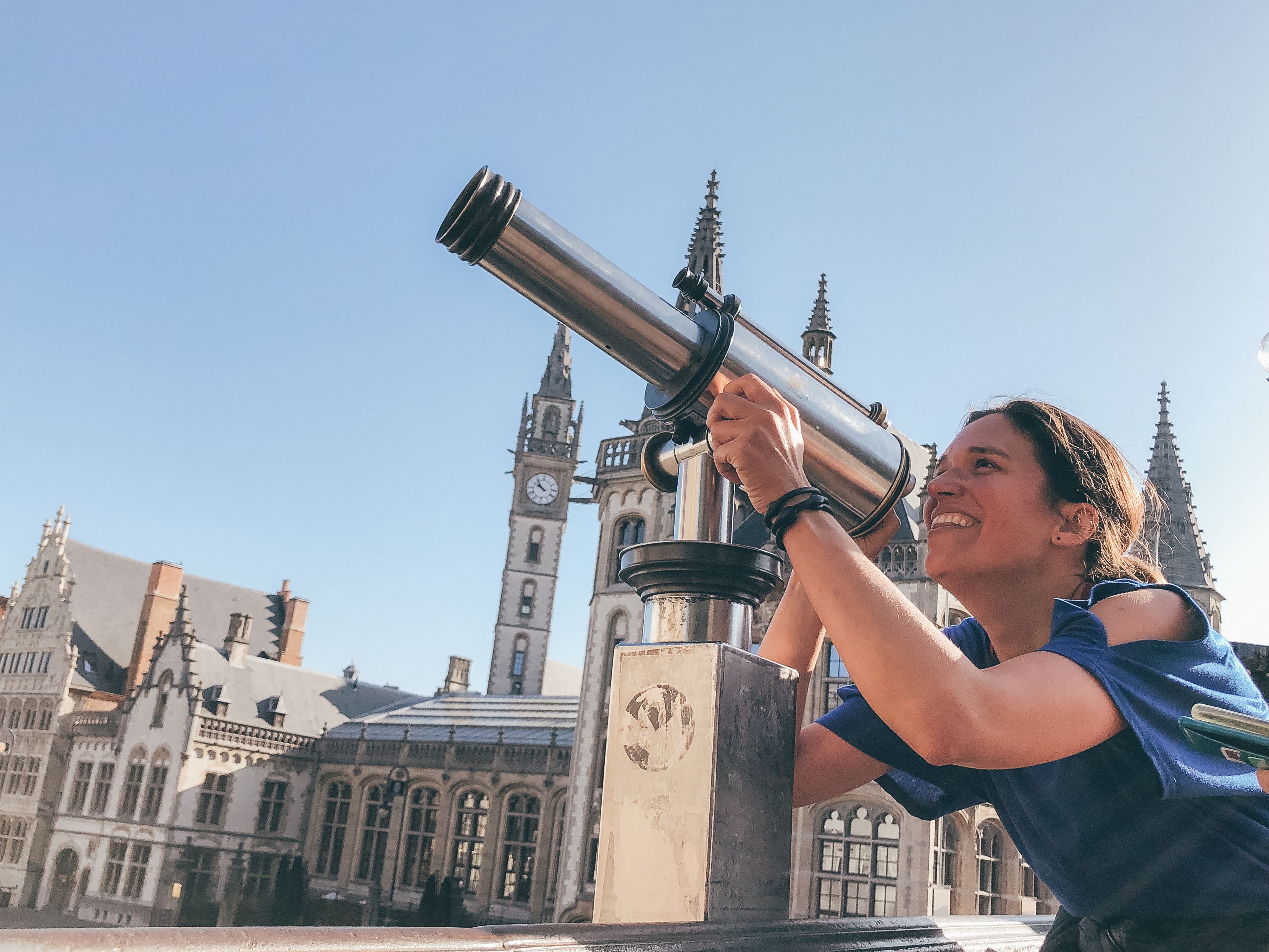 Foto van Anke Dewilde die het stadsspel Urban Hunt speelde.