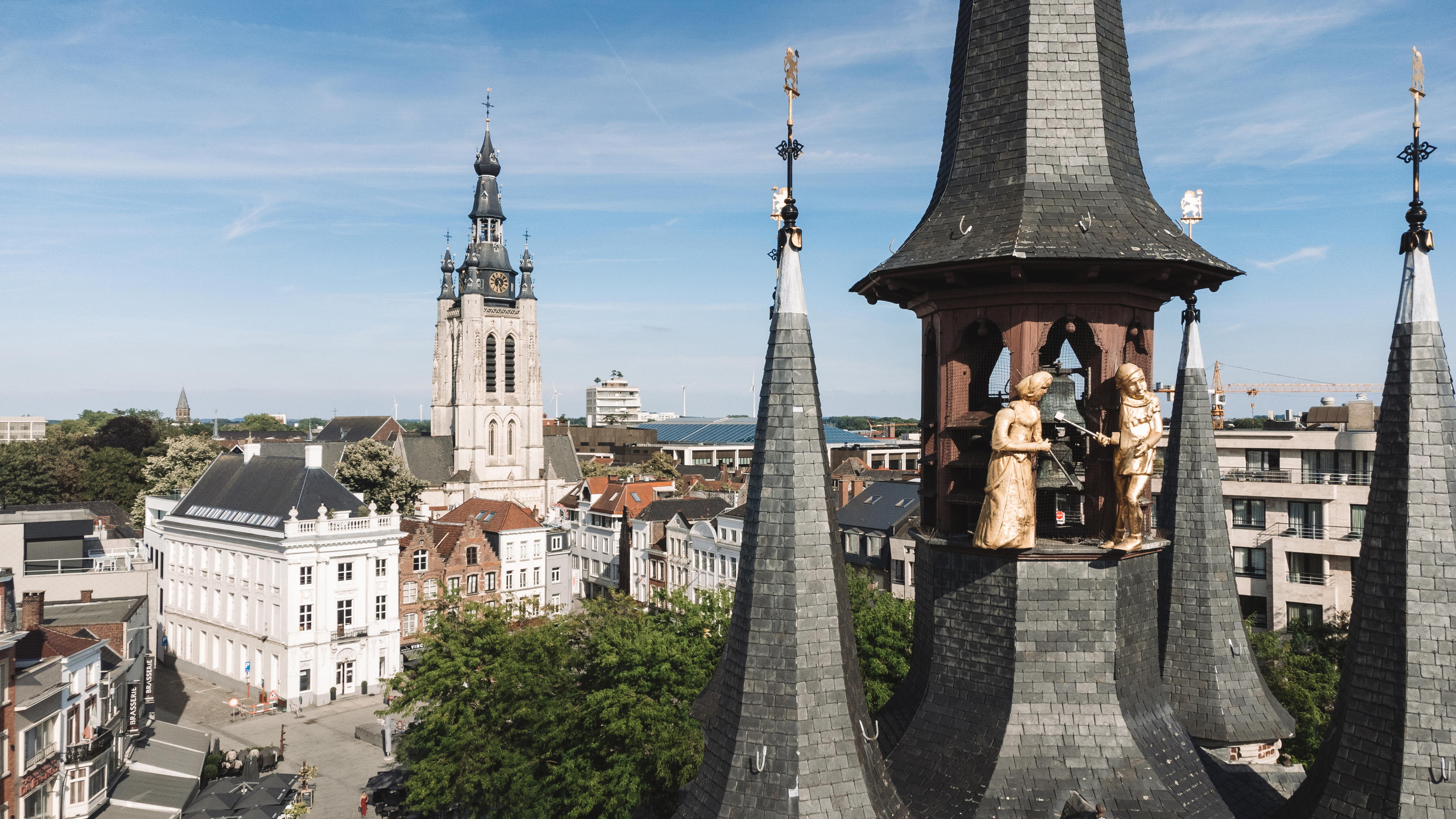 You can play the city game Urban Hunt in Kortrijk